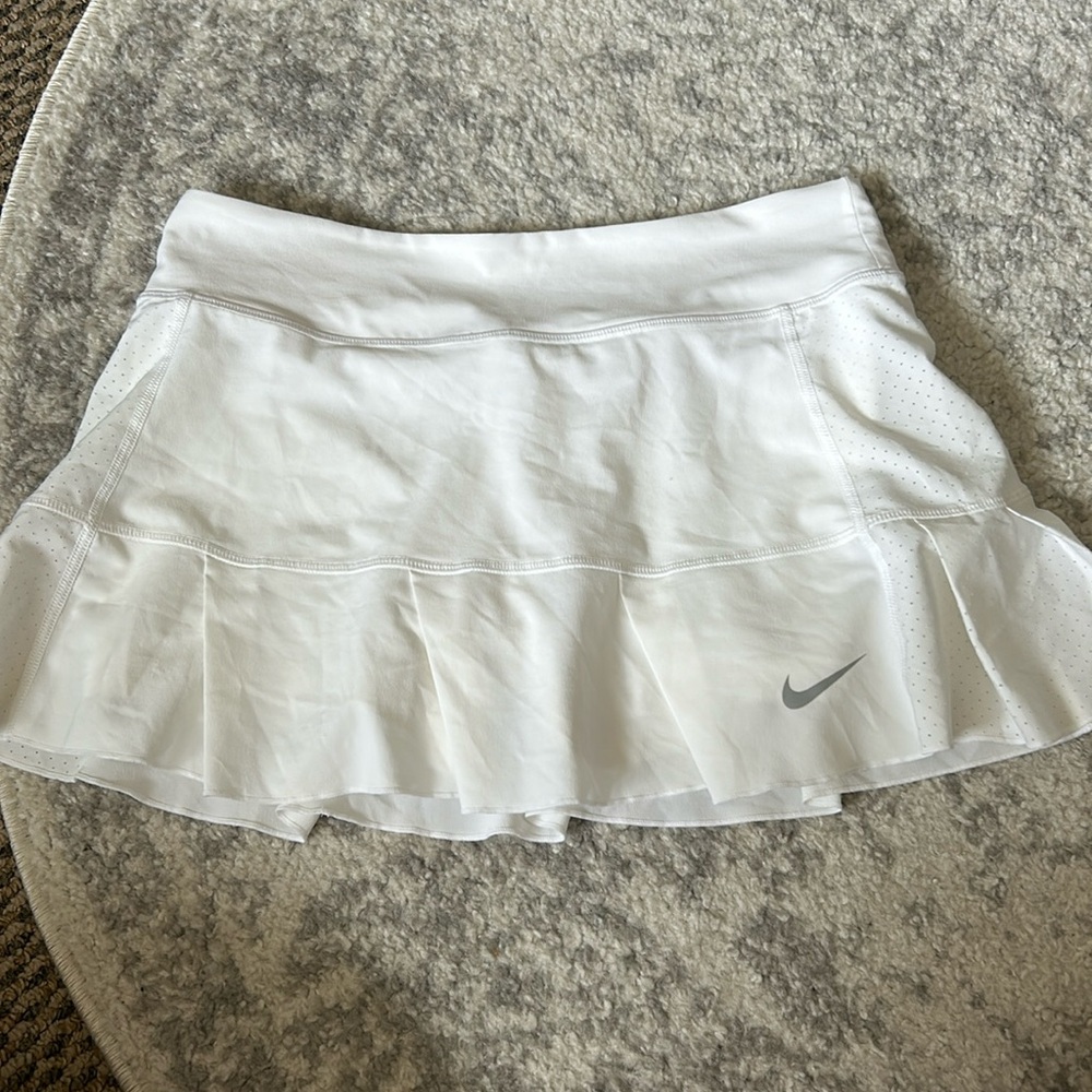White Nike golf skort size S